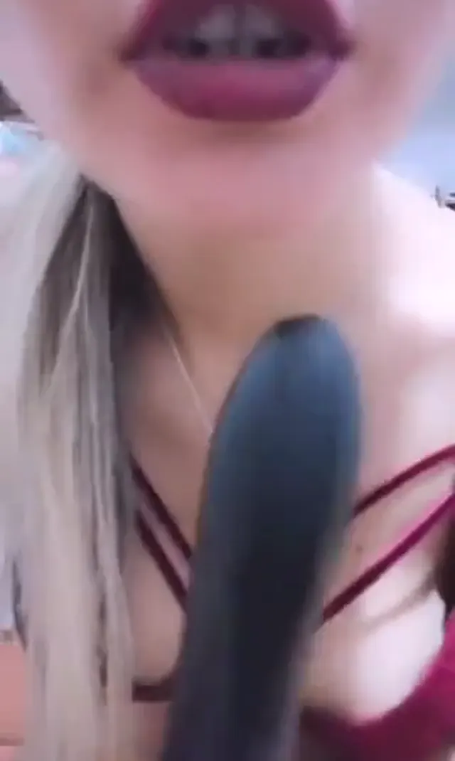 Tango Gizem ifşa Dildo show yaptı — Tango Gizem — Canlı Yayınlar · sahne 1