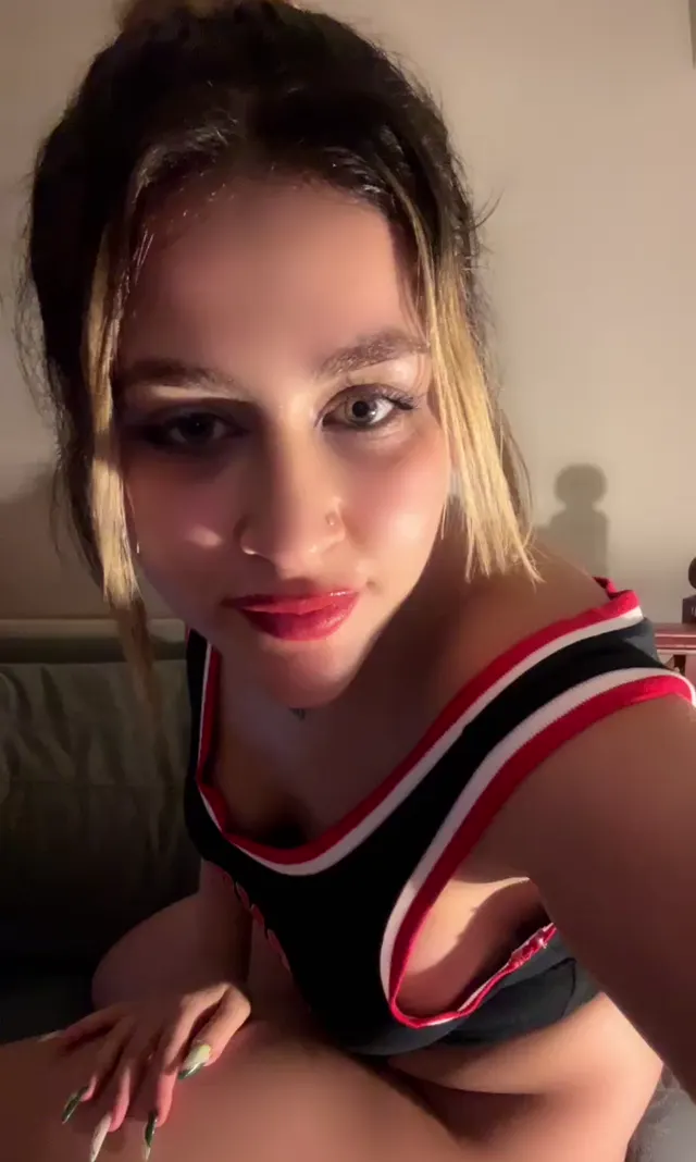 Türk ifşa Tango irina yayın videosu izle — Tango irina — Canlı Yayınlar · sahne 2