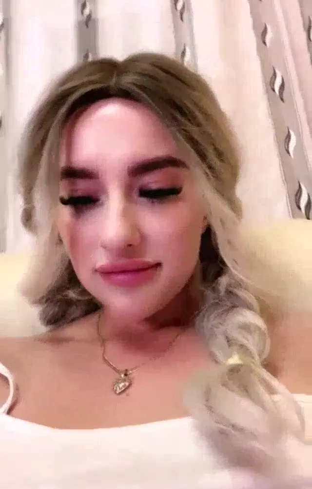 Tango Kivi ifşa Çıtır kızdan göt temalı yayın — Bedava Porno · sahne 2