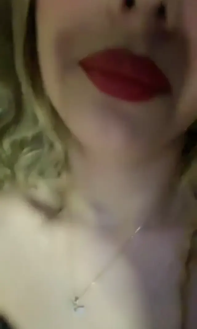 Tango Laura ifşa Seksi kaşardan canlı yayın seyret — Tango Laura — Canlı Yayınlar · sahne 3