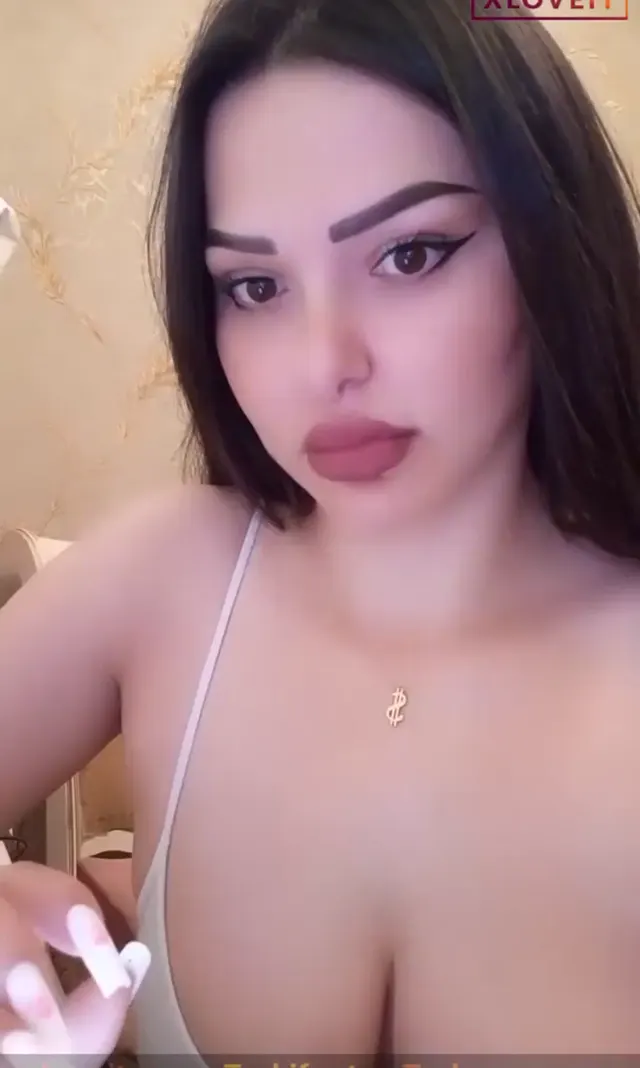 Tango Melek ifşa Seksi cüsseli hatunun yayını — Tango Melek — Canlı Yayınlar · sahne 1