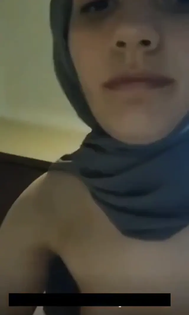 Tango Türbanlı prenses ifşa nude canlı yayını — Canlı Yayınlar · sahne 2