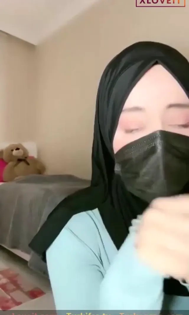 Türbanlı Boncuk ifşa Pijamalı yarım saatlik yayınını seyret — Türbanlı Boncuk — Canlı Yayınlar · sahne 1
