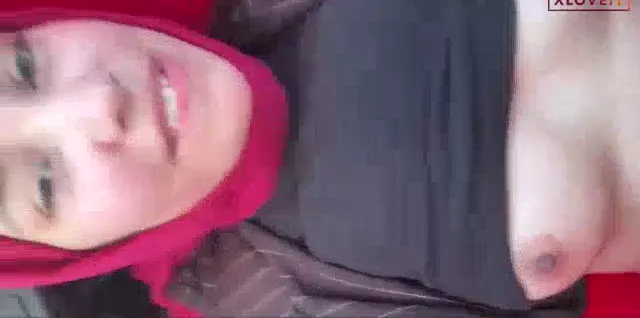 Türbanlı Porno HD Olgun kadın arabada sert sikildi — Konulu Porno · sahne 3
