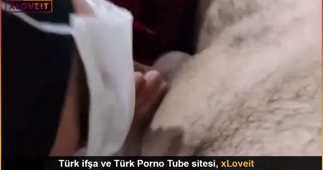 Türbanlı sakso Esranın tek işi yalamak — Amatör Porno · sahne 3