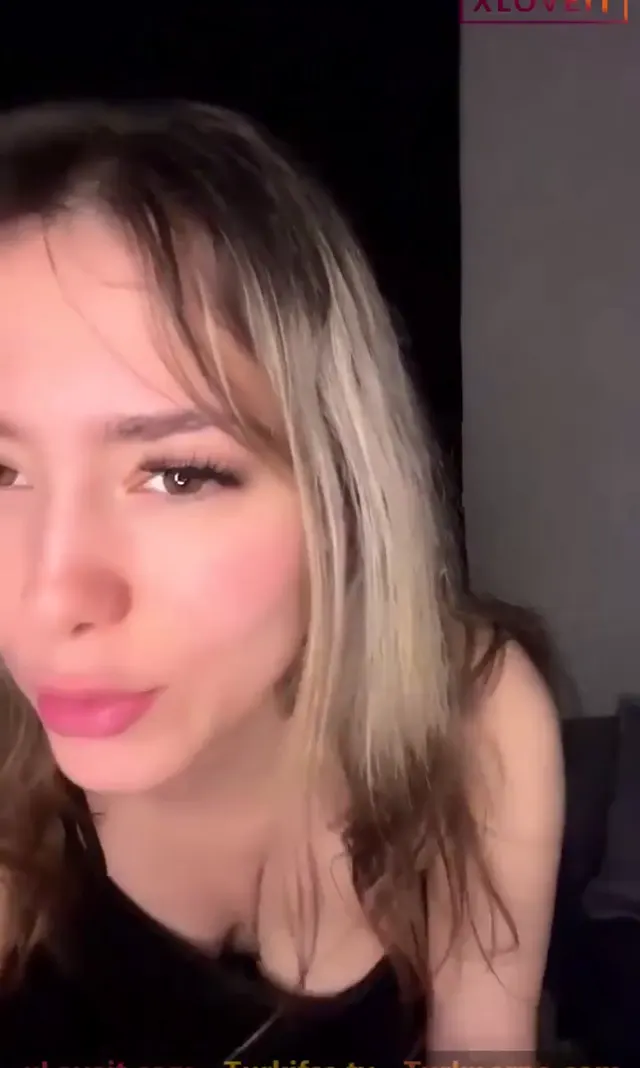 Yağmur Azad — Yağmur Azad ifşa Kaşar hatundan canlı yayın seyret · sahne 3