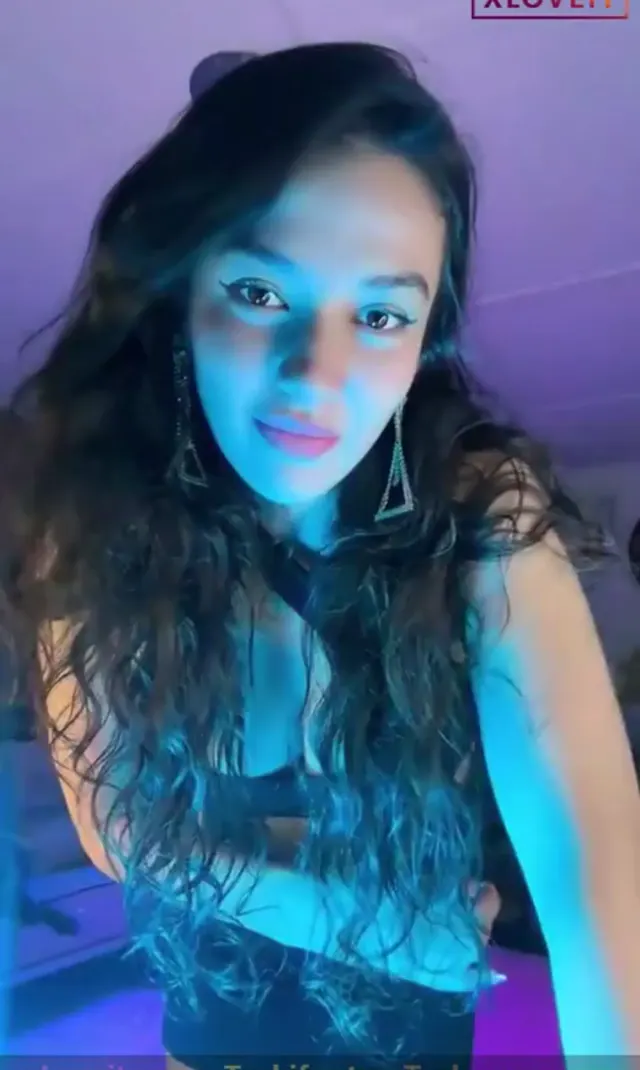 Yazgülü — Yazgülü ifşa Sexy hatundan danslı yayın · sahne 3