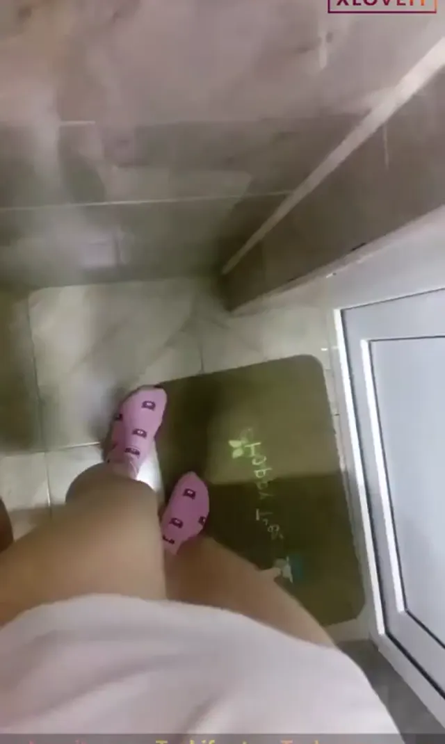 Zayıf Porno Zezoo yayında manitasına siktirdi — Mobil Porno · sahne 2