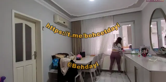 Zeynep Tümbek — Zeynep Tümbek ifşa Katıl Youtube Part 28 seyret · sahne 3