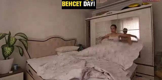Zeynep Tümbek ifşa Katıl Youtube Part 75 seyret — Zeynep Tümbek — Bedava Porno · sahne 1