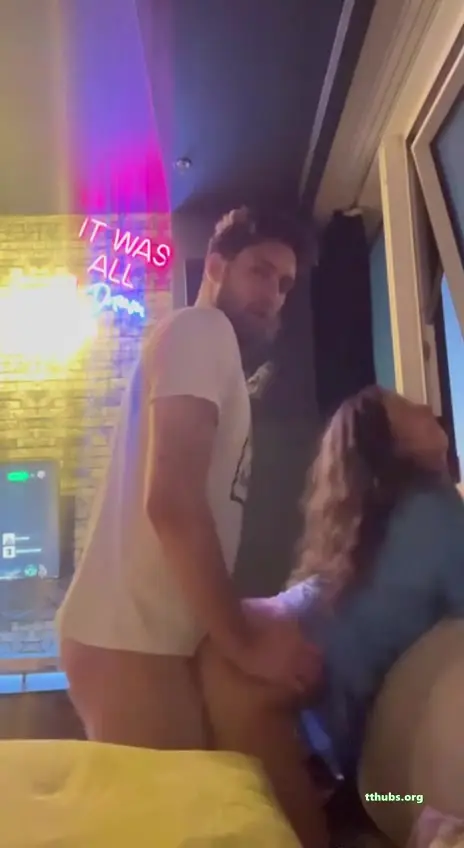 1Cook1Barmaid Simasimal Ciftinin Ozelden Alinan 200Usd Degerinde Videosu 22102025 — 1Cook1Barmaid