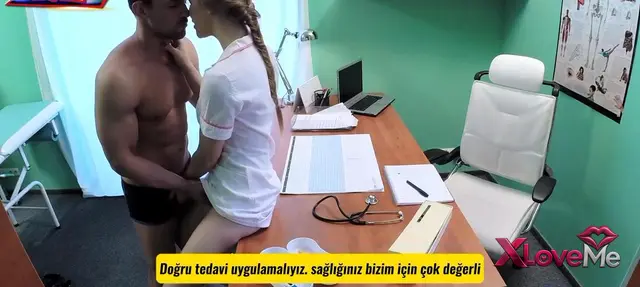 Ateşli Hemşire Alexis doktora verdi – Altyazılı Porno