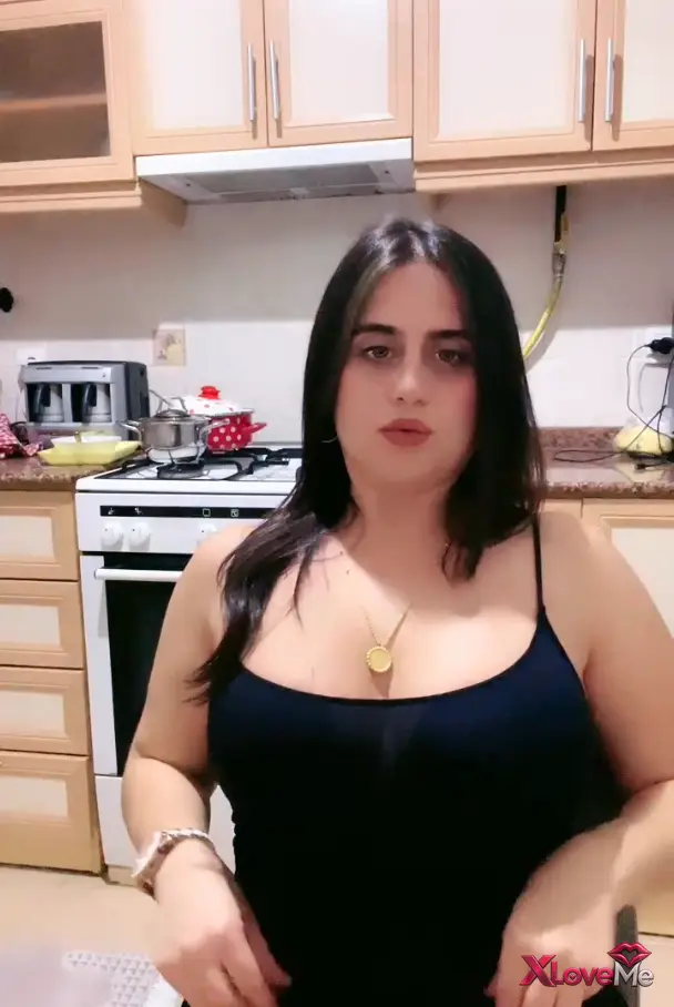 Ayşe Elbi ifşa Milf hatundan canlı yayın izle