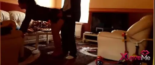 Olgun Sikiş — Dışarı çıkmadan hızlıca sikiyor Türk Milf