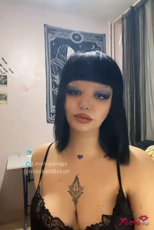 Lilith ifşa Dövmeli kaküllü kızdan Mico yayını — Lilith