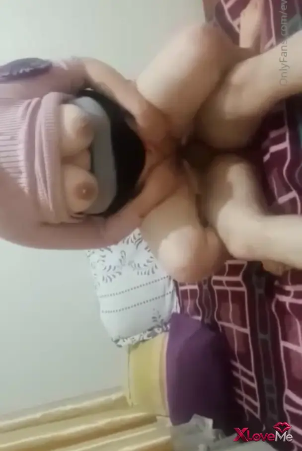Porno Film — Türbanlı Sex Evliçiftiz1 zaman kaybetmeden hızlıca sikişti — Evliciftiz1
