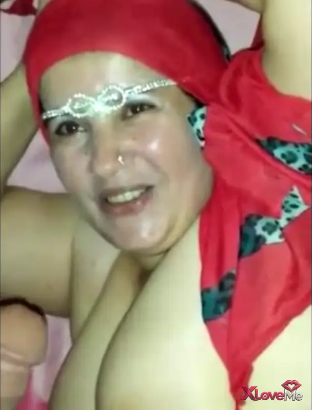 Sikiş Video — Yaşlı Porno Teyzesi yaşındaki kadının ağzına verdi