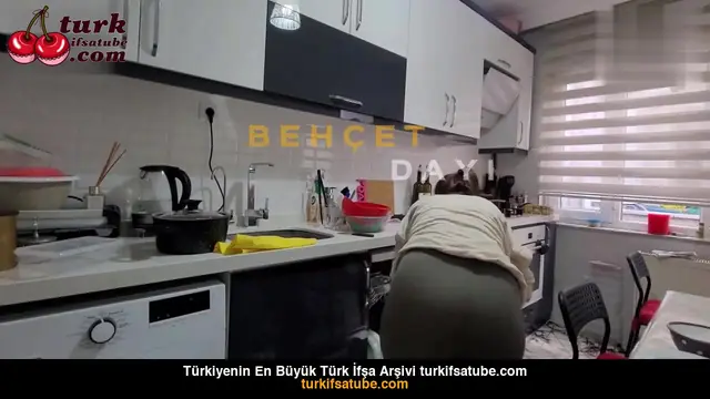 Zeynep Tumbekin Ciplak Kardesi Katilimcisi 10 Youtuber Videoyu Gosteriyor