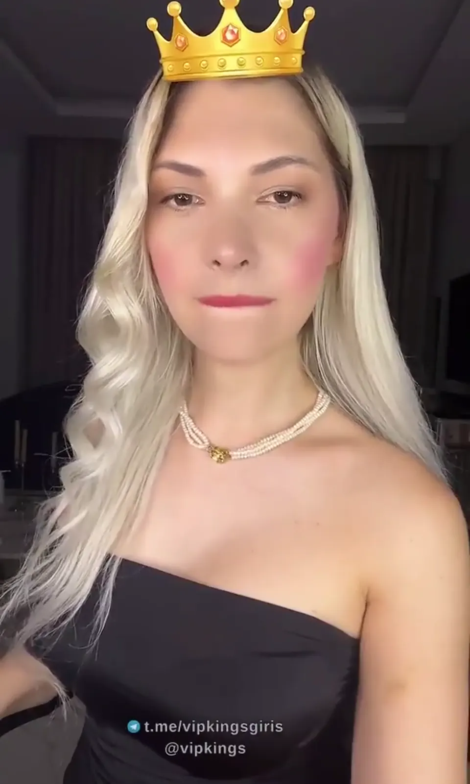 Bigo Ekin ifşa Siyah mini elbiseli sexy yayın yaptı — Canlı Yayınlar