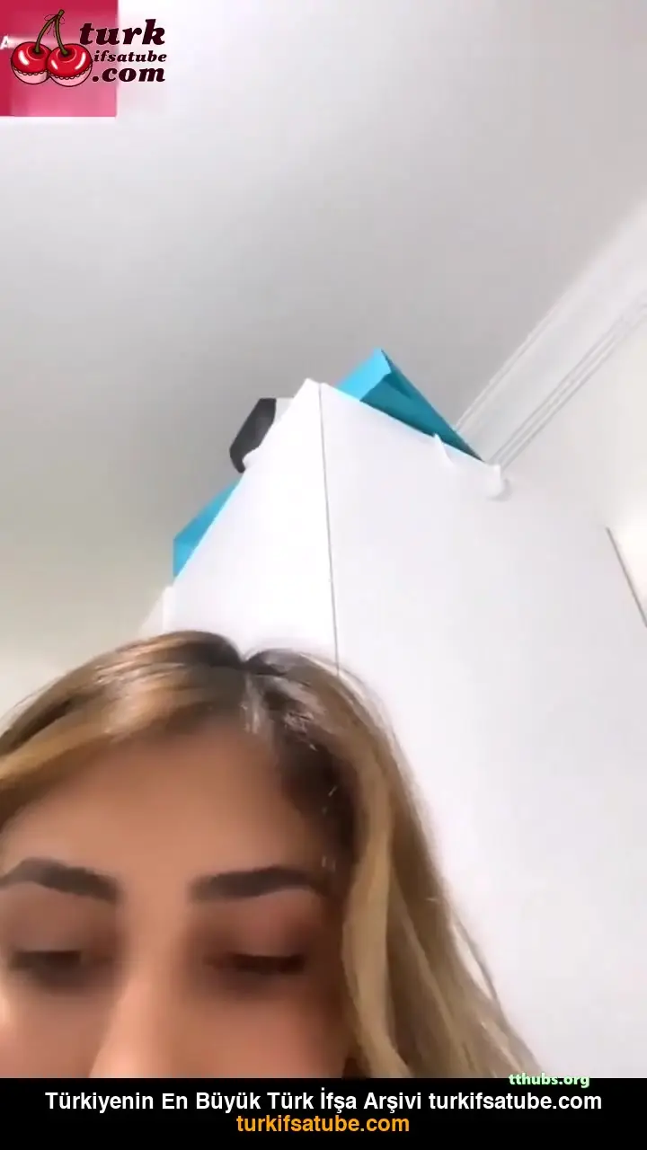 Canli Yayin Grubu Tango Suzan Cazibe Gelen Kadin Kiz Kardes Arkadan Ciplak — Canlı Yayınlar