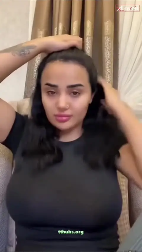 Melek Azad Ifşa Kocaman Memeleriyle Yayın Videosu — Melek Azad — Türk ifşa