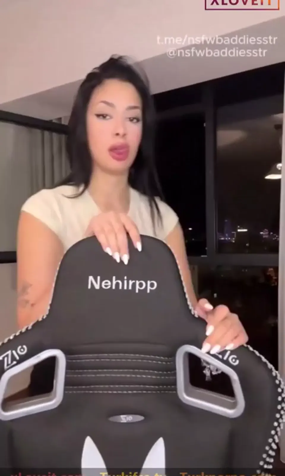 NehirPP ifşa Sexy Türk hatundan canlı yayın seyret — Nehirpp — Canlı Yayınlar