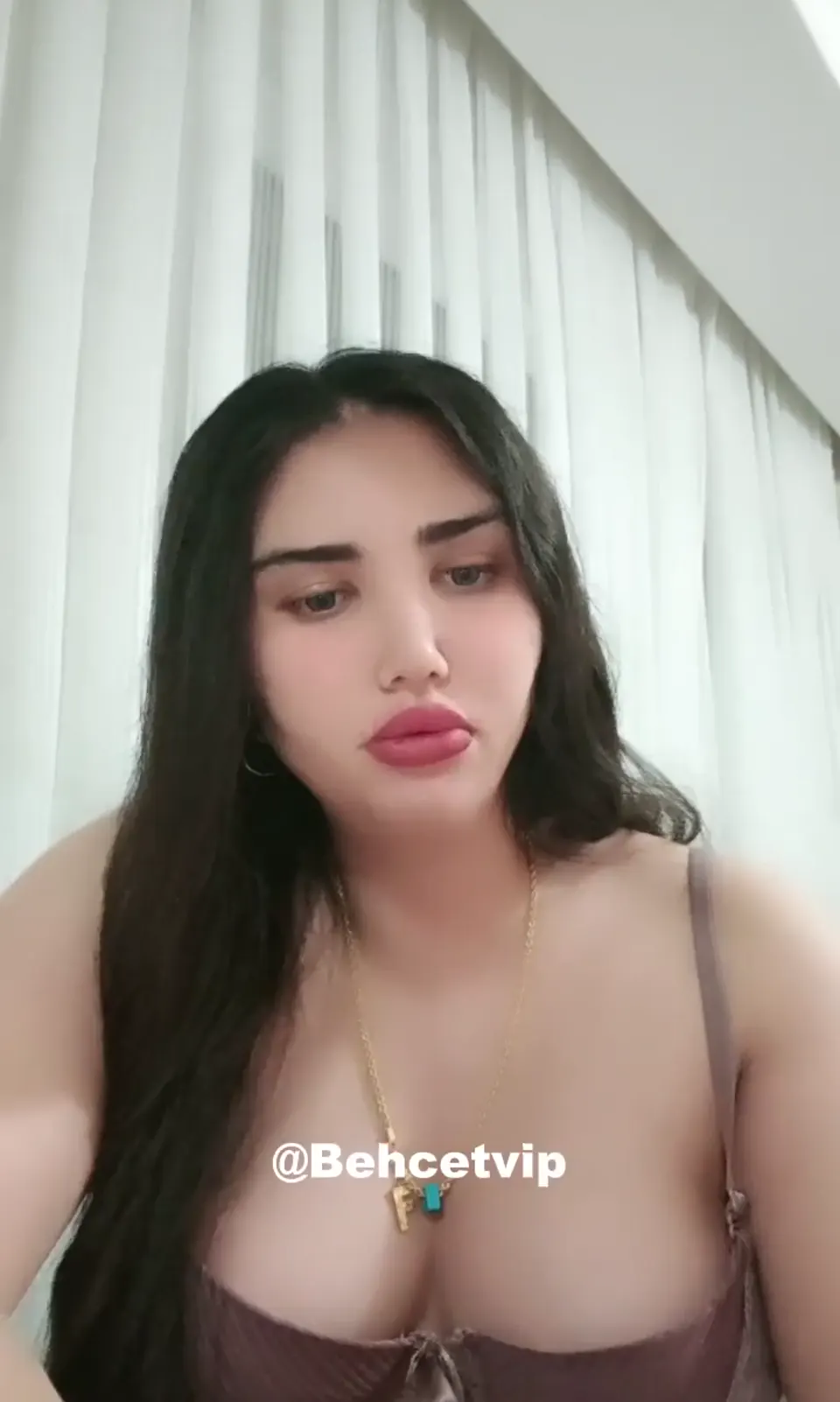 Tango Ays ifşa Büyük Memeli hatun yayında — Canlı Yayınlar